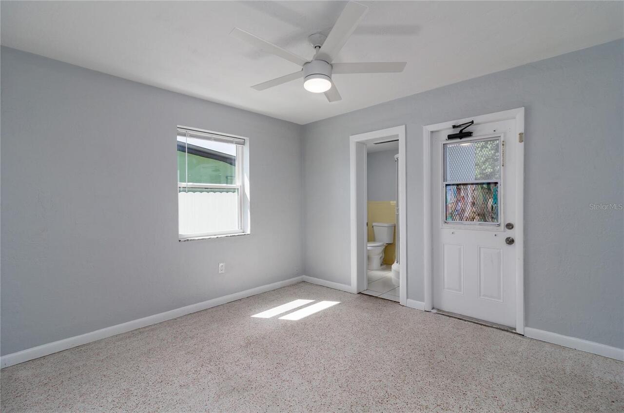 Listing Photo 9