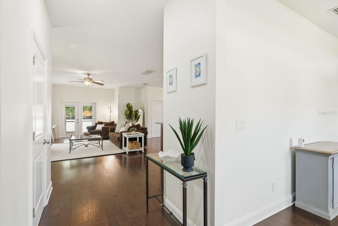Listing Photo 16
