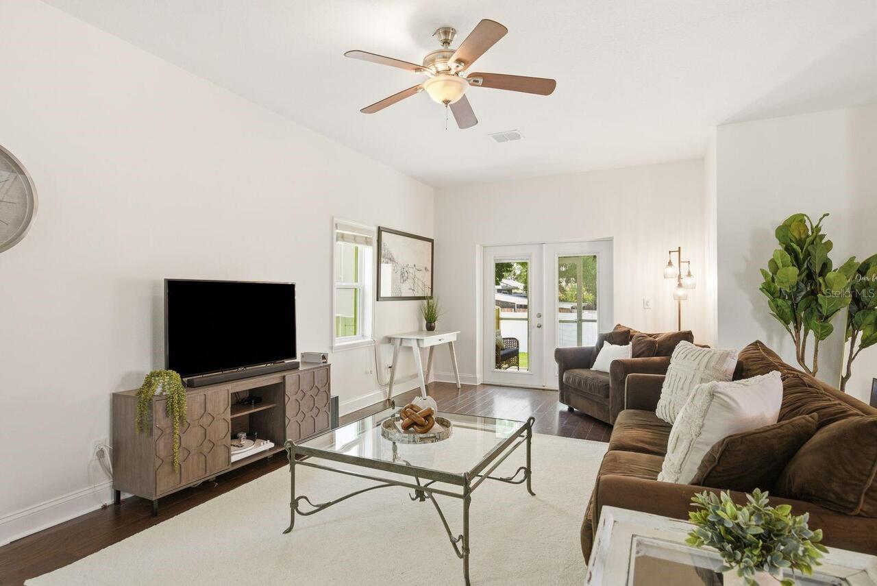 Listing Photo 18