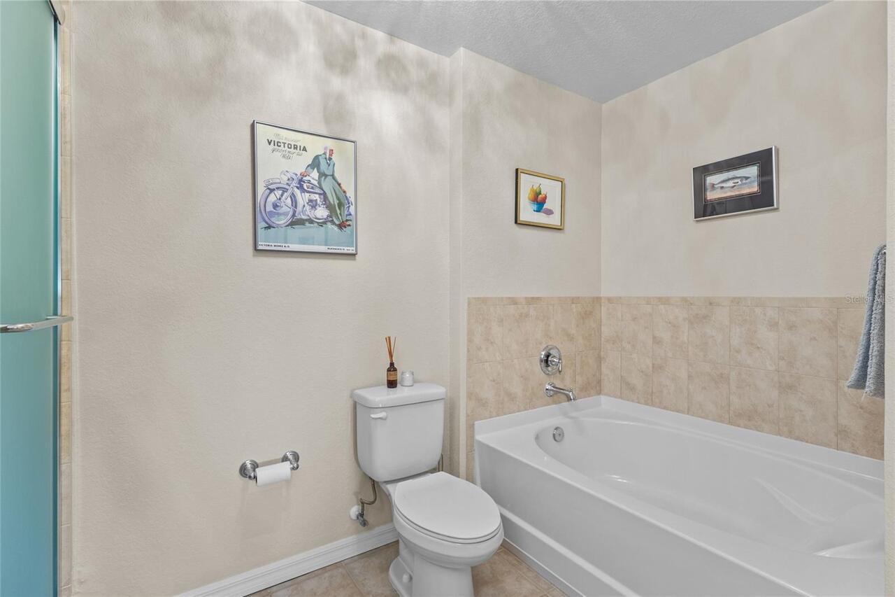 Listing Photo 16
