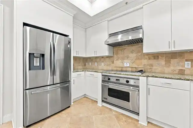 Listing Photo 19