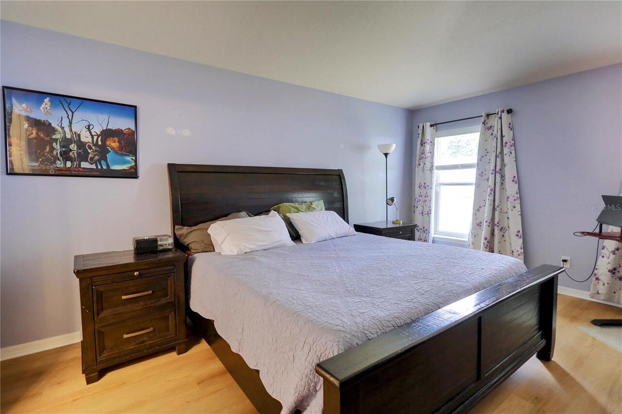 Listing Photo 10