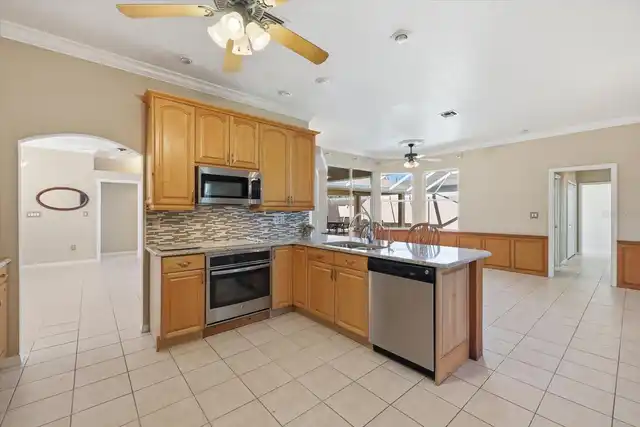 Listing Photo 16