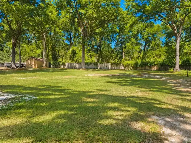 Listing Photo 18