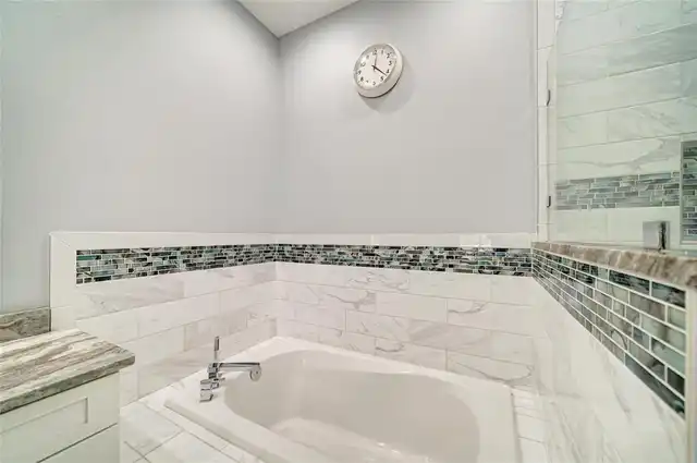 Listing Photo 34