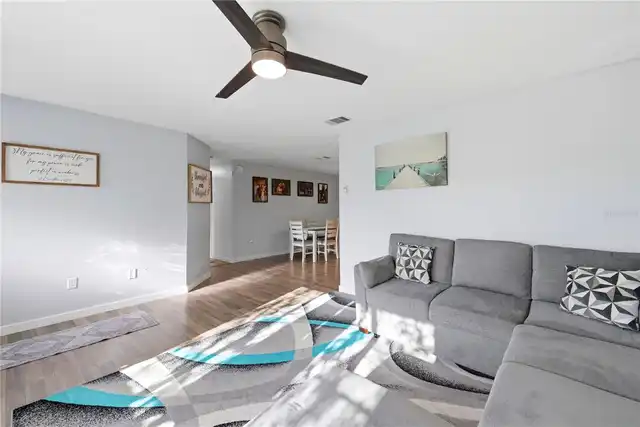 Listing Photo 9
