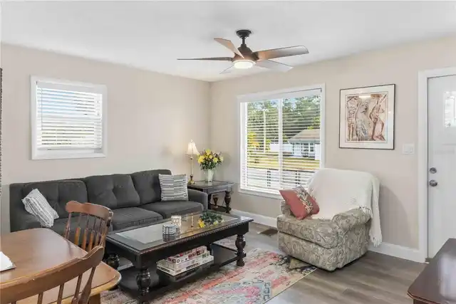 Listing Photo 6