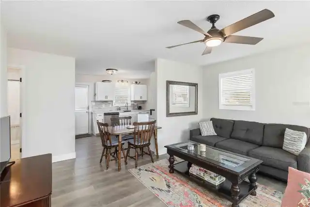 Listing Photo 8