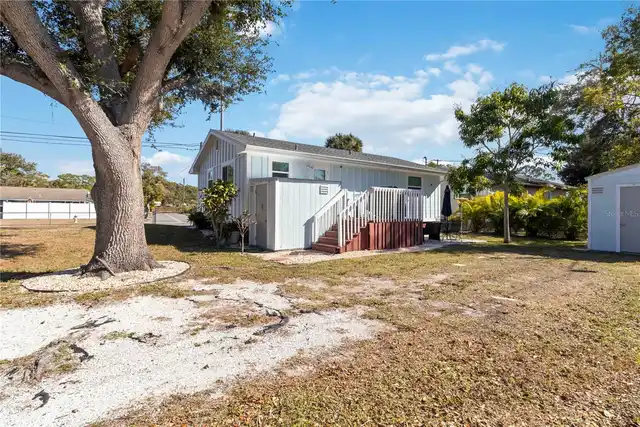 Listing Photo 17