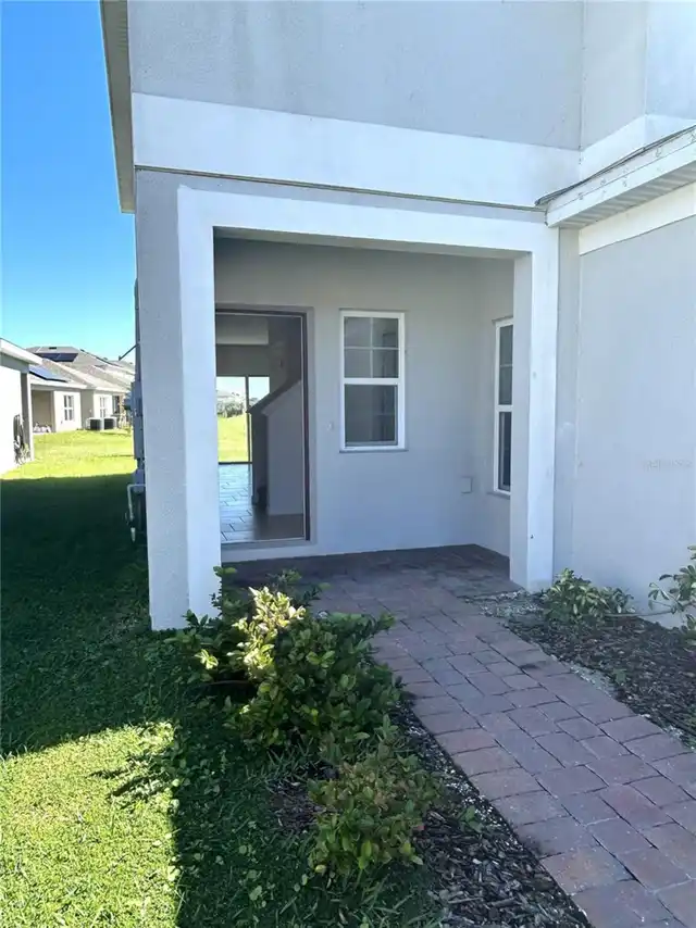 Listing Photo 7