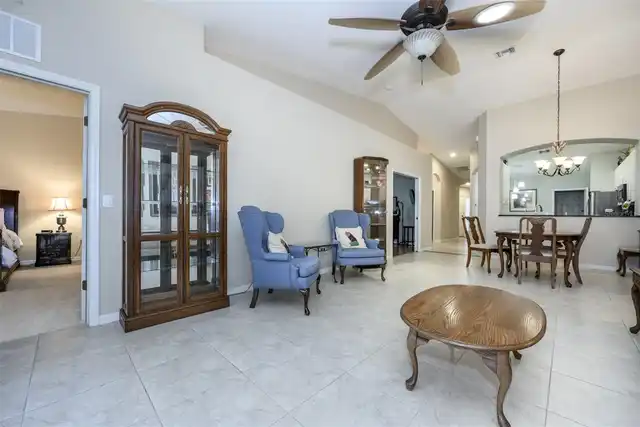 Listing Photo 32