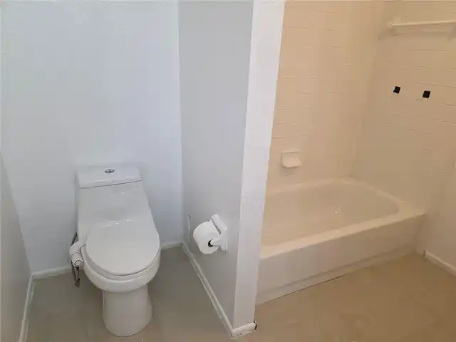 Listing Photo 7