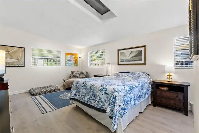 Listing Photo 23