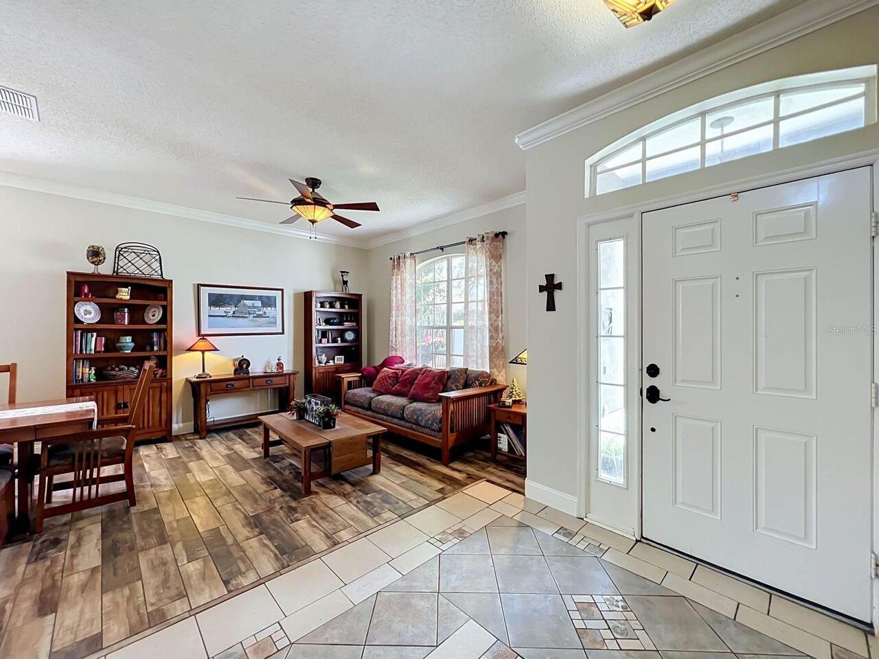 Listing Photo 10