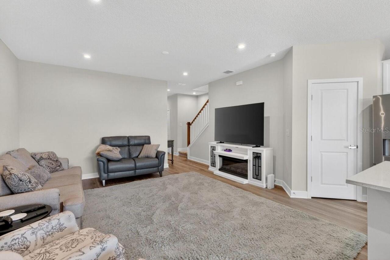 Listing Photo 17