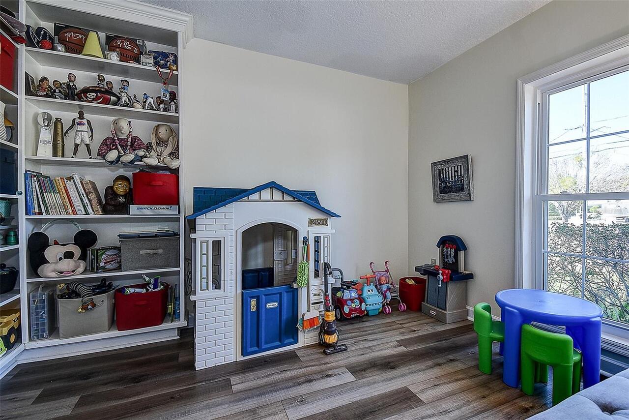 Listing Photo 25
