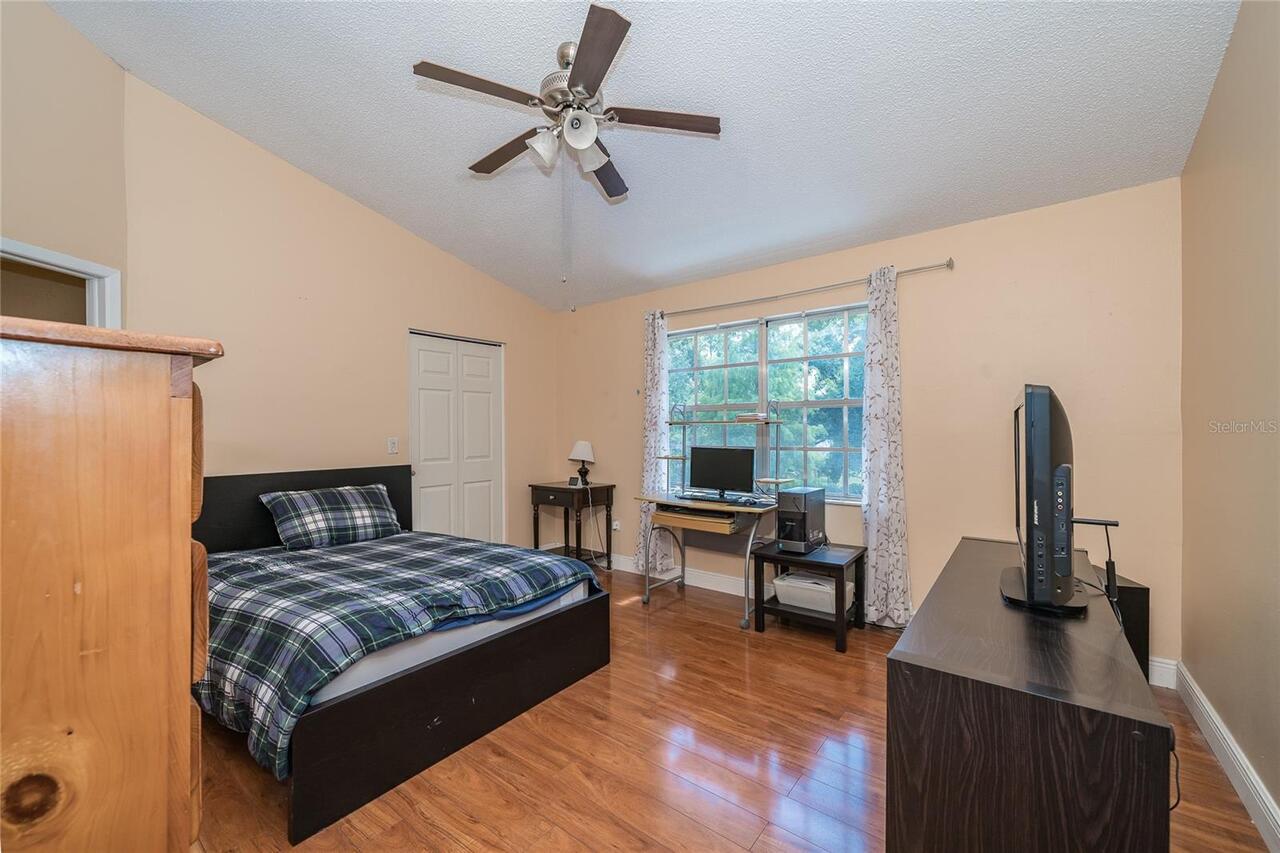 Listing Photo 19