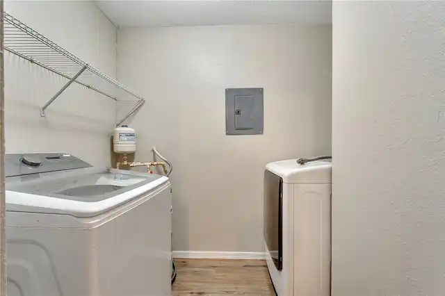 Listing Photo 11