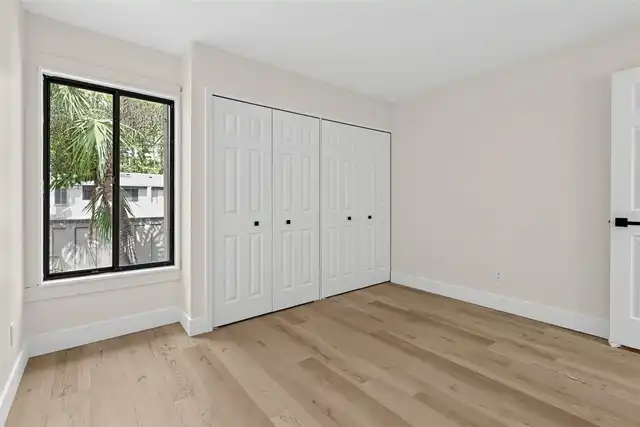 Listing Photo 37