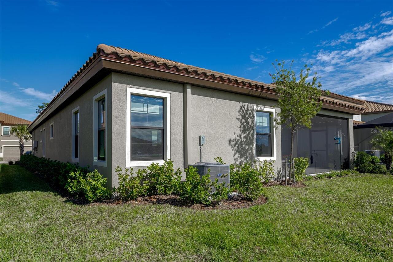 Listing Photo 14