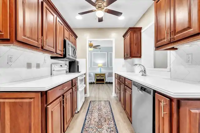 Listing Photo 18