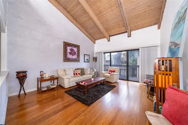Listing Photo 17