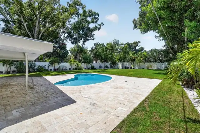 Listing Photo 7