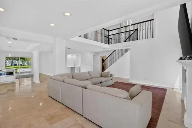 Listing Photo 15