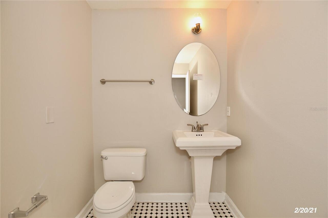 Listing Photo 11