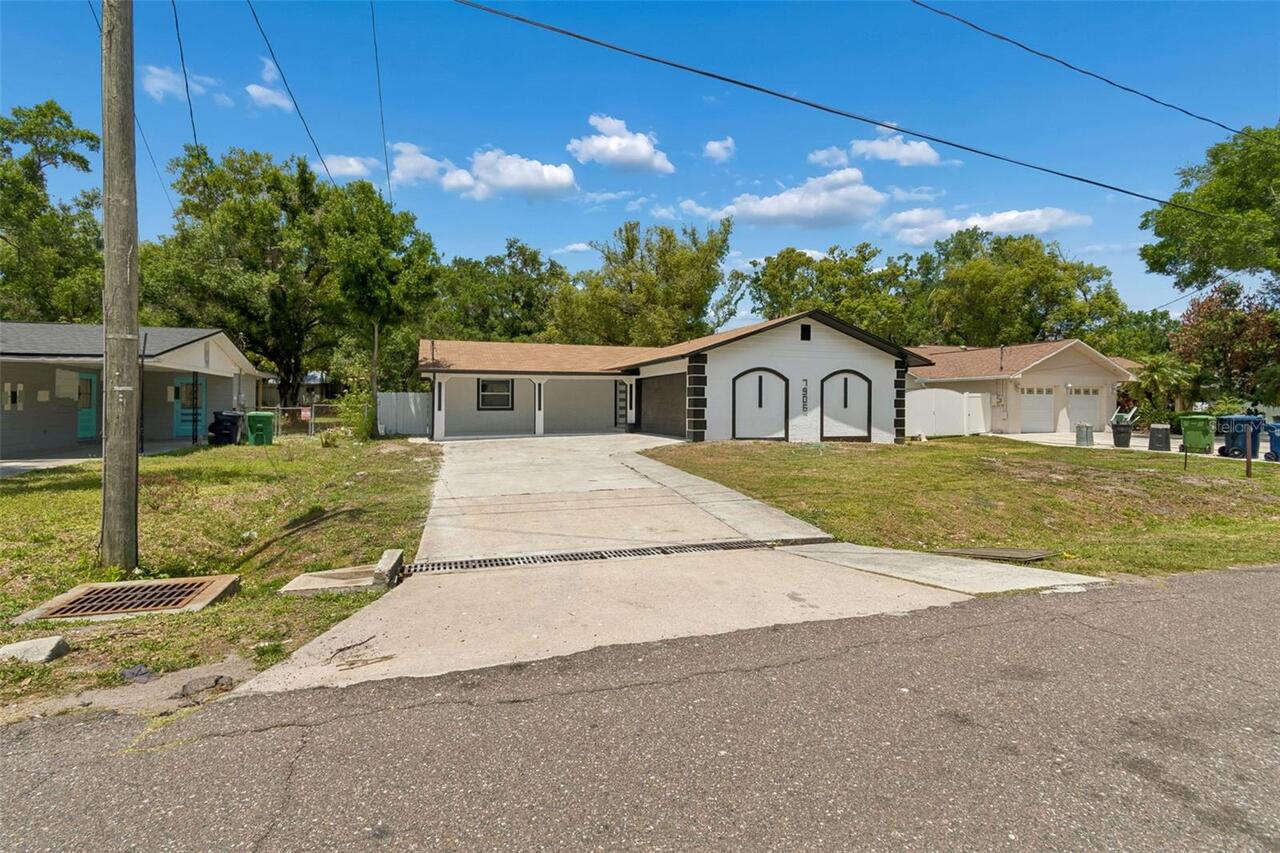 Listing Photo 8