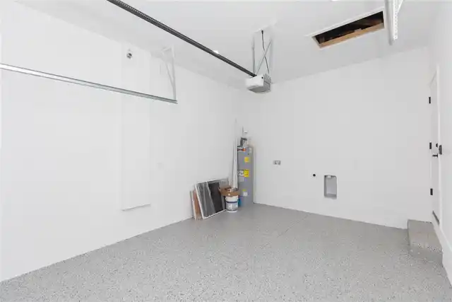 Listing Photo 34