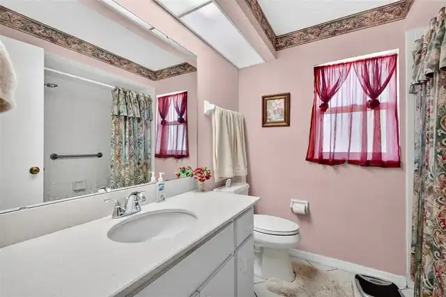 Listing Photo 18