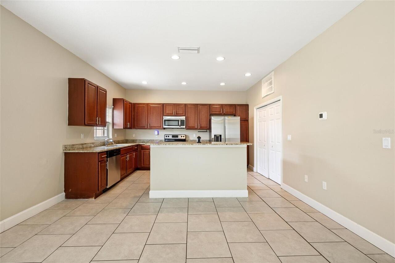 Listing Photo 7