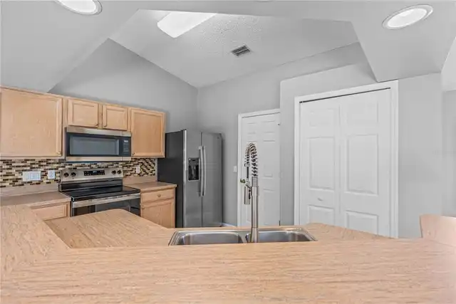 Listing Photo 19