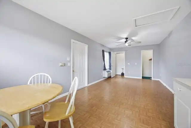 Listing Photo 9