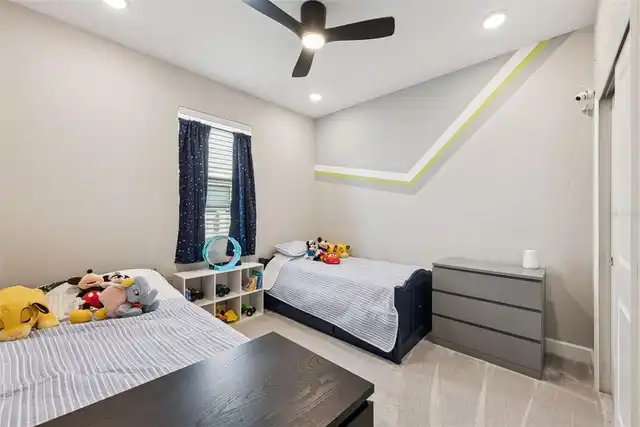 Listing Photo 19