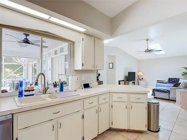 Listing Photo 15