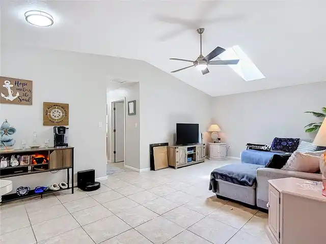 Listing Photo 25