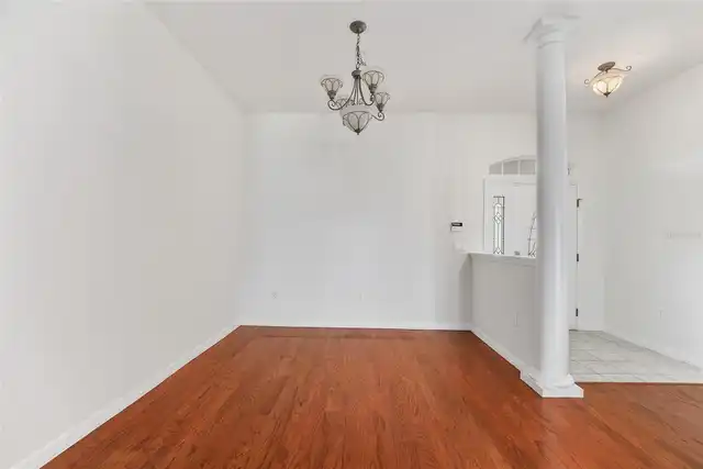 Listing Photo 9
