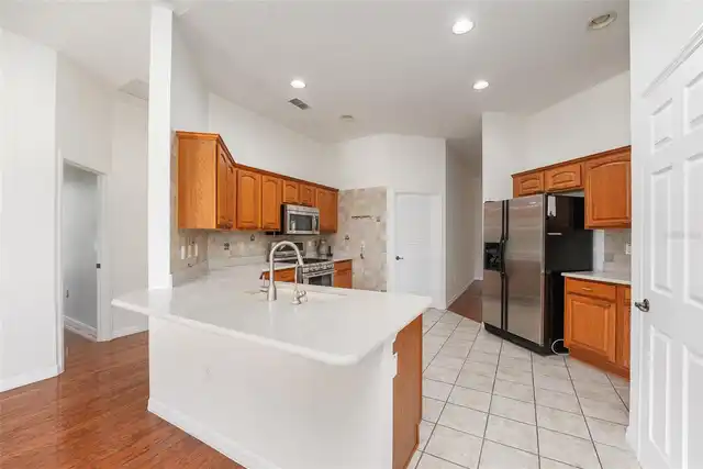 Listing Photo 20