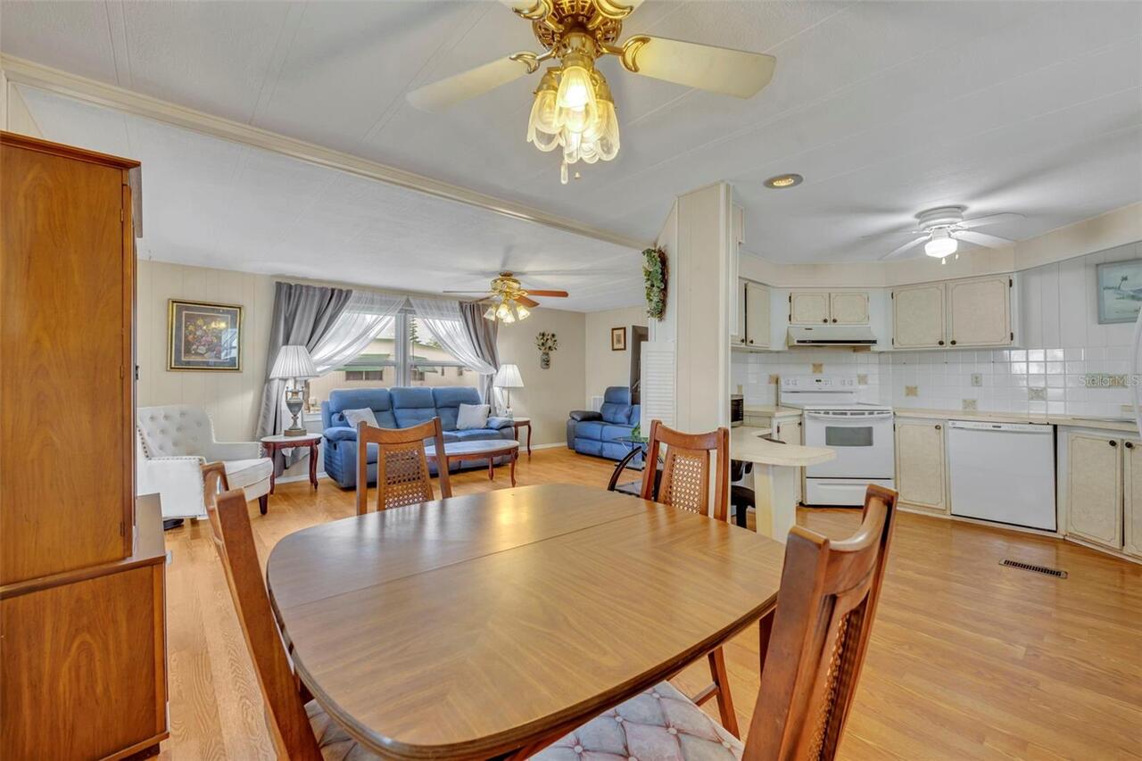 Listing Photo 10