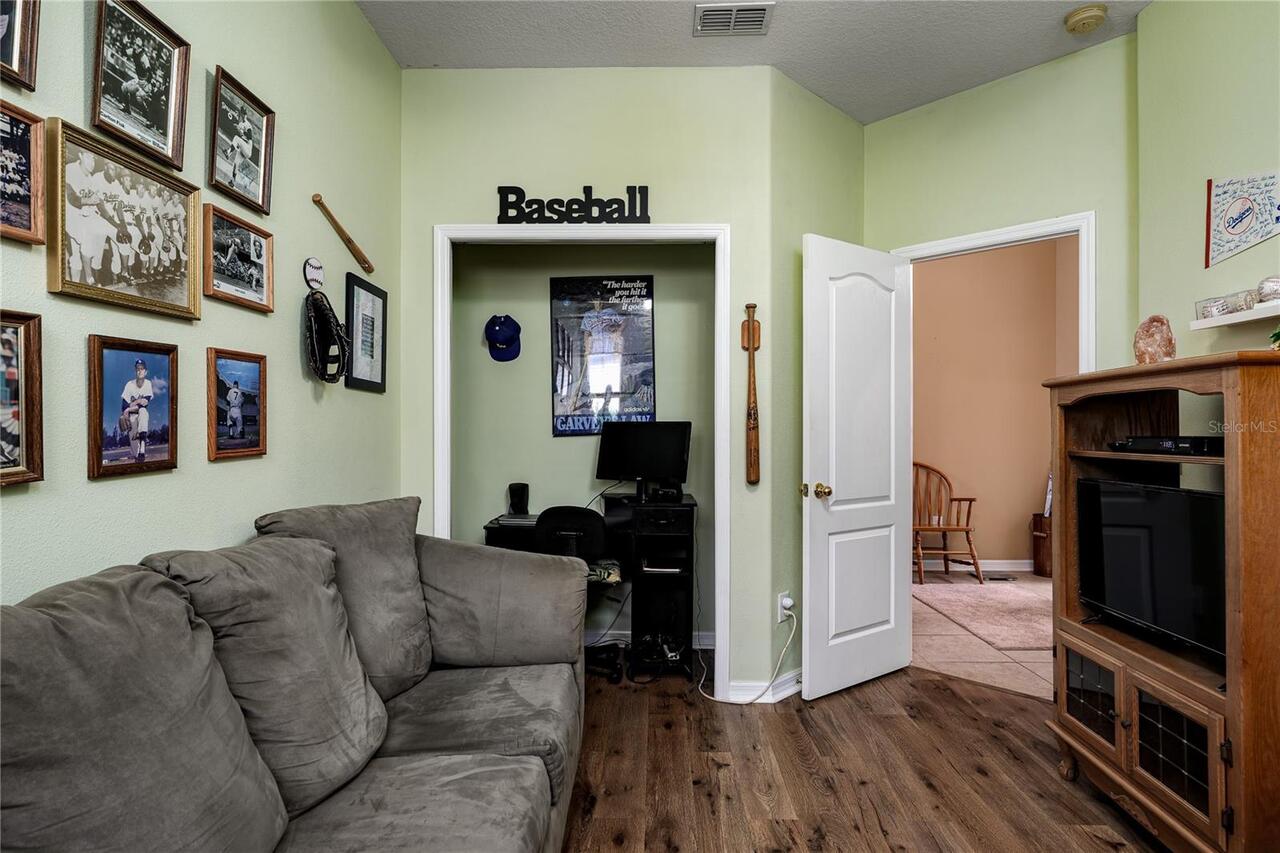 Listing Photo 28