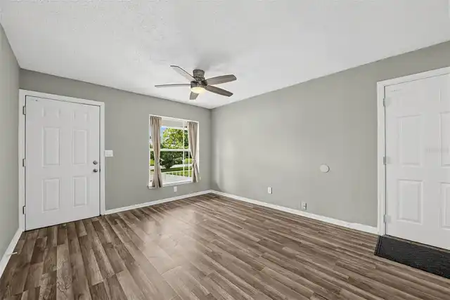 Listing Photo 7