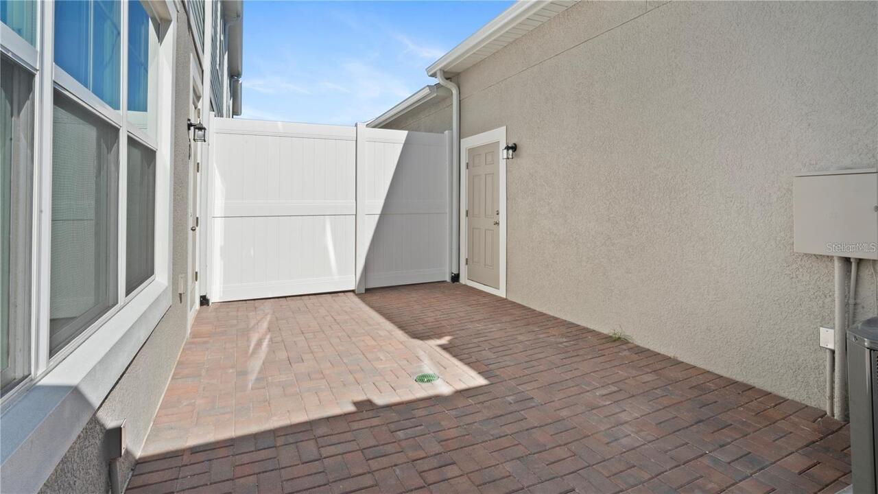 Listing Photo 9