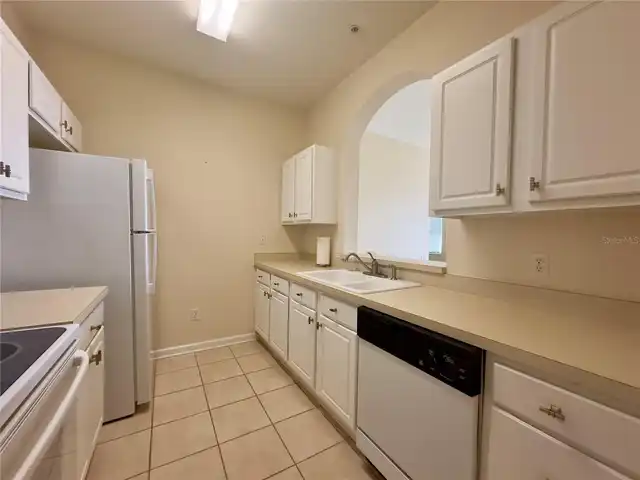 Listing Photo 8