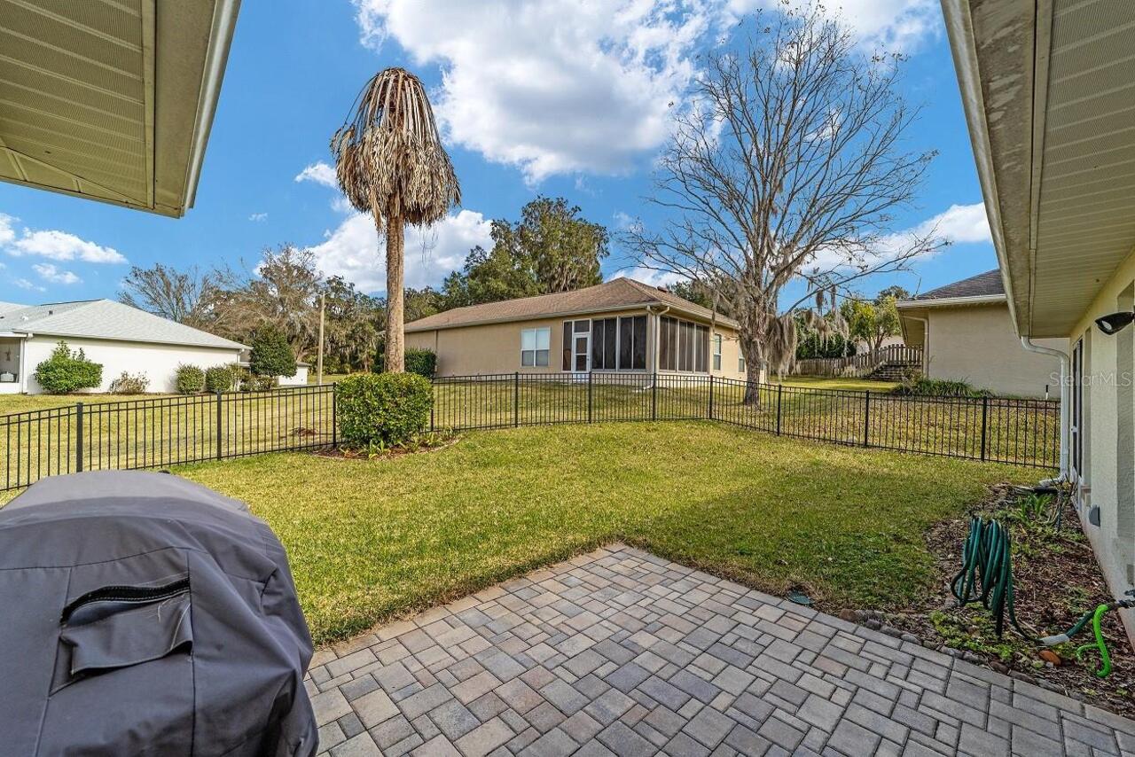 Listing Photo 16