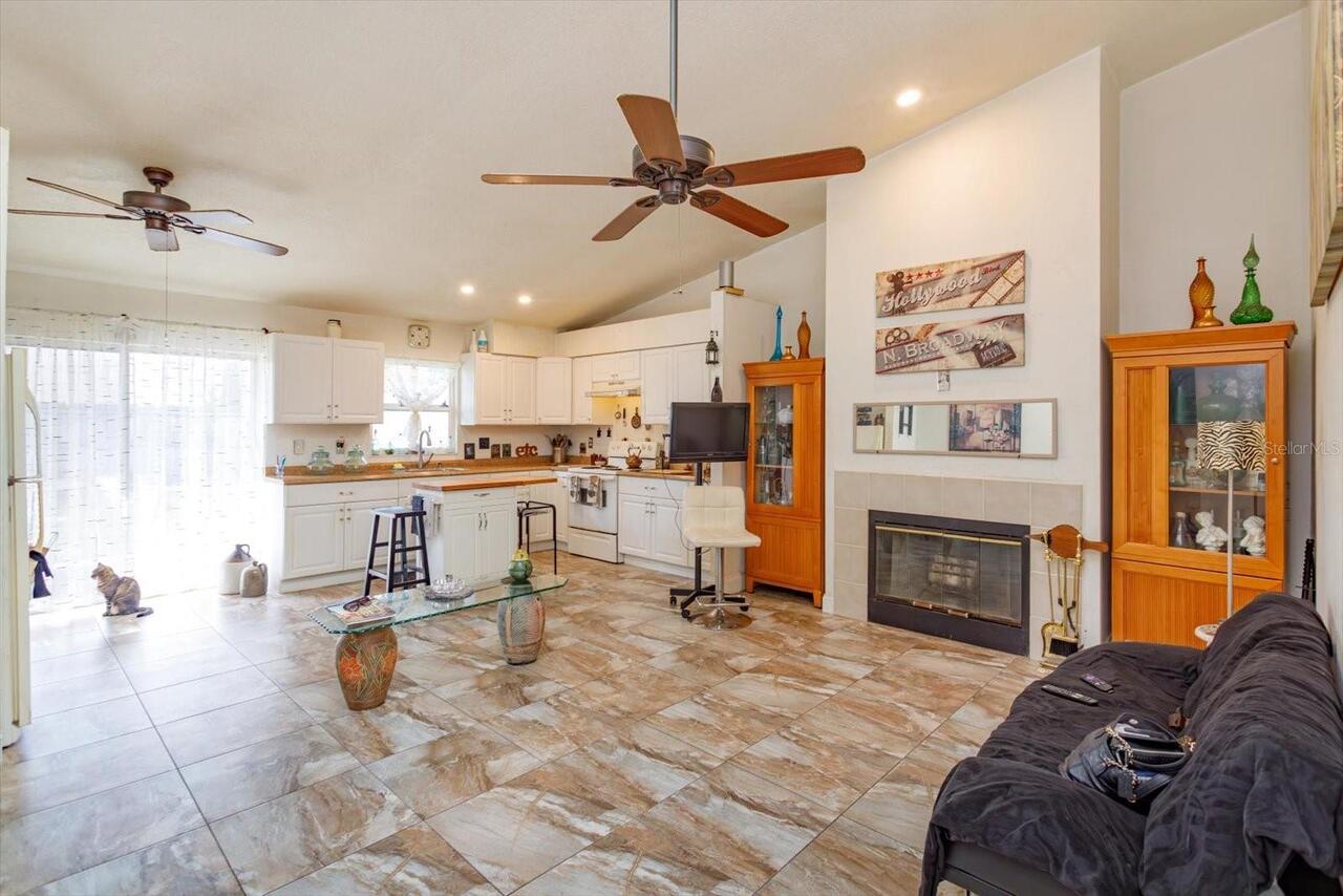 Listing Photo 7