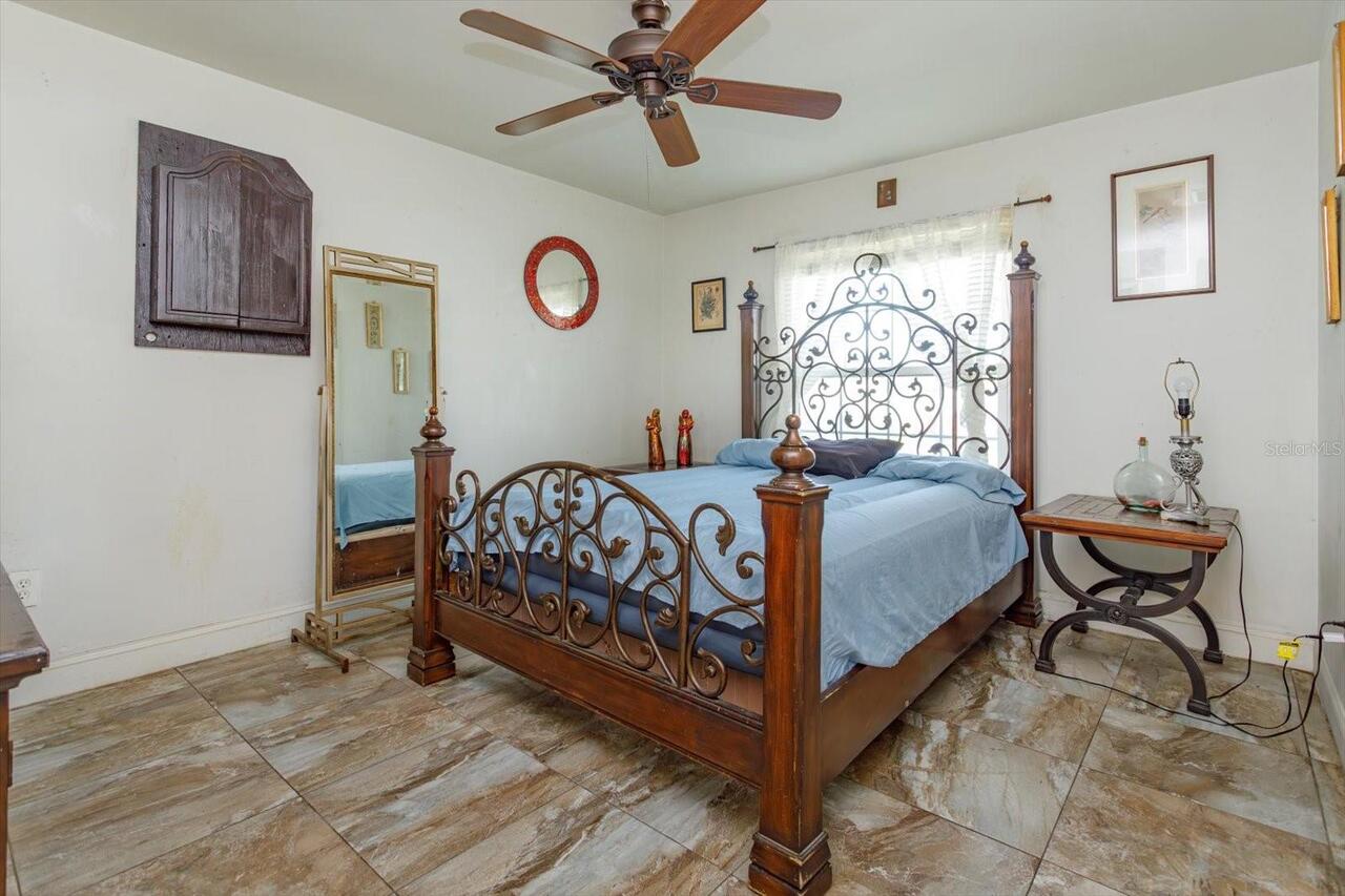 Listing Photo 11
