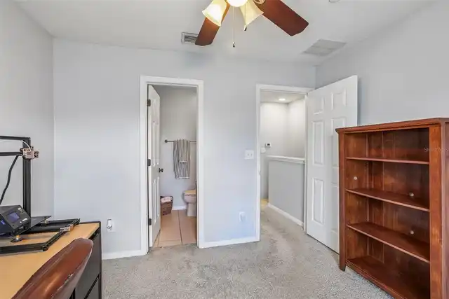 Listing Photo 9
