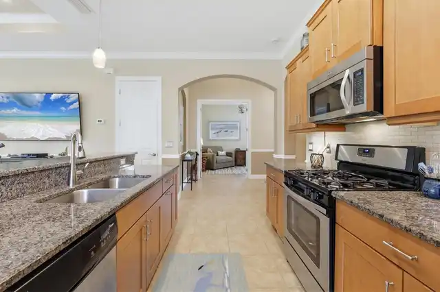 Listing Photo 15